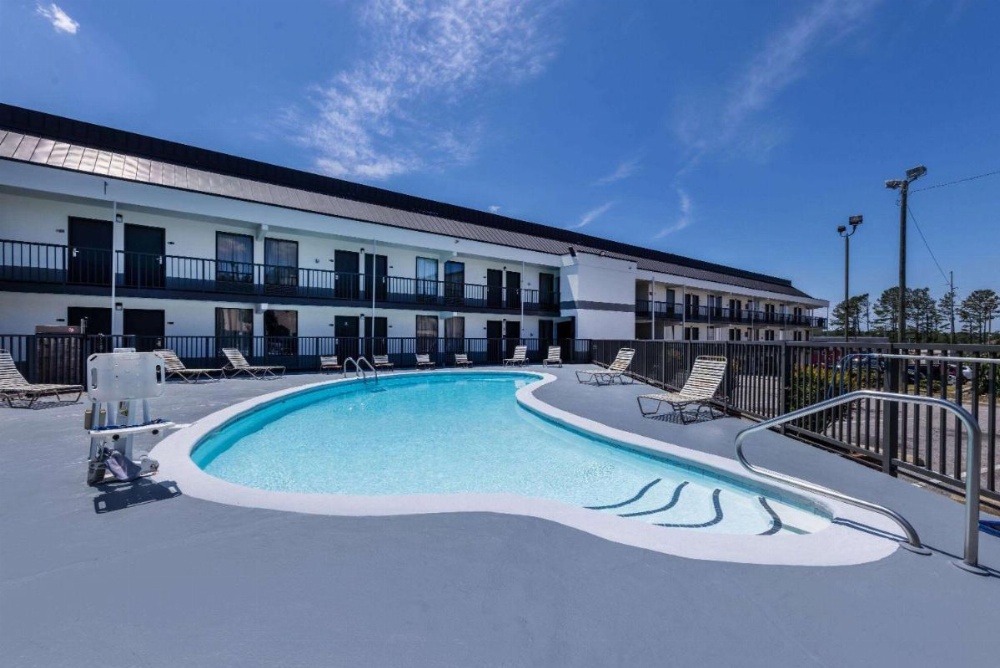 Days Inn & Suites by Wyndham Fayetteville NW Ft Bragg Image 48