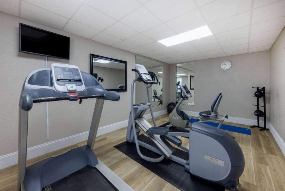 Days Inn & Suites by Wyndham Fayetteville NW Ft Bragg Image 49
